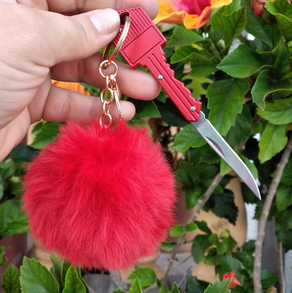 Self defense Keychain ( pick your color) - Picture 10 of 11